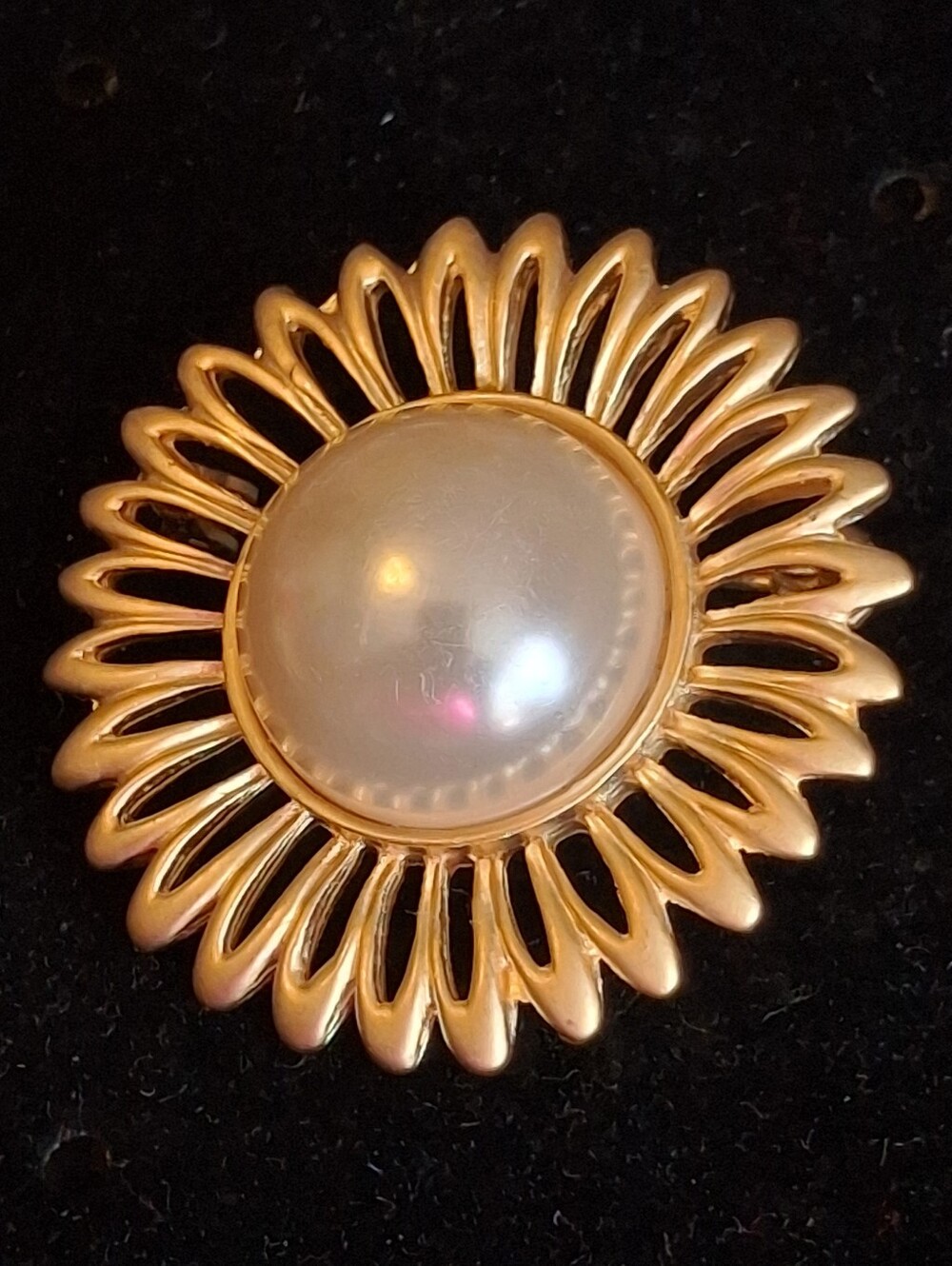 Gold-Tone Sunflower Faux Pearl Brooch - Elegant Women's Jewelry